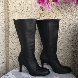 Classic Black leather boots 7.5